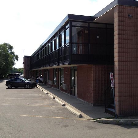 Mississauga Gate Inn Exterior photo