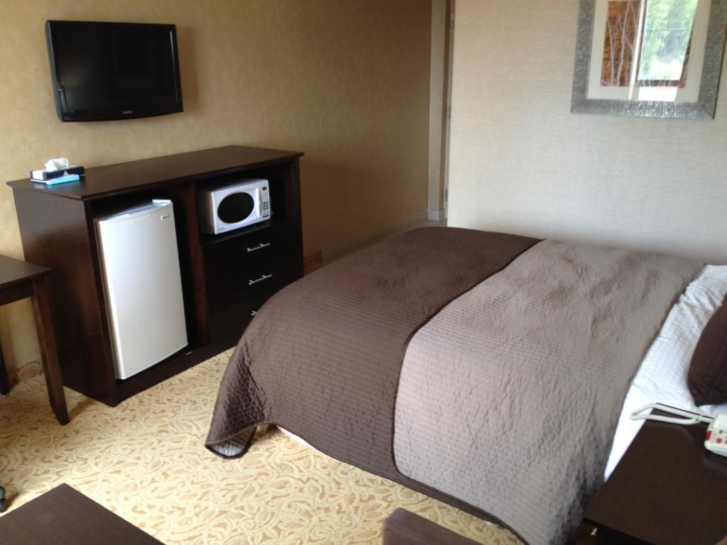 Mississauga Gate Inn Room photo