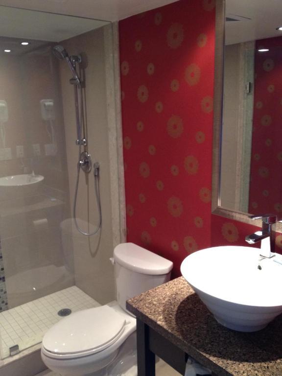 Mississauga Gate Inn Room photo